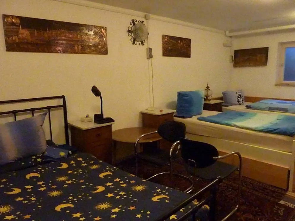 Stuttgart-Monchfeld Apartment