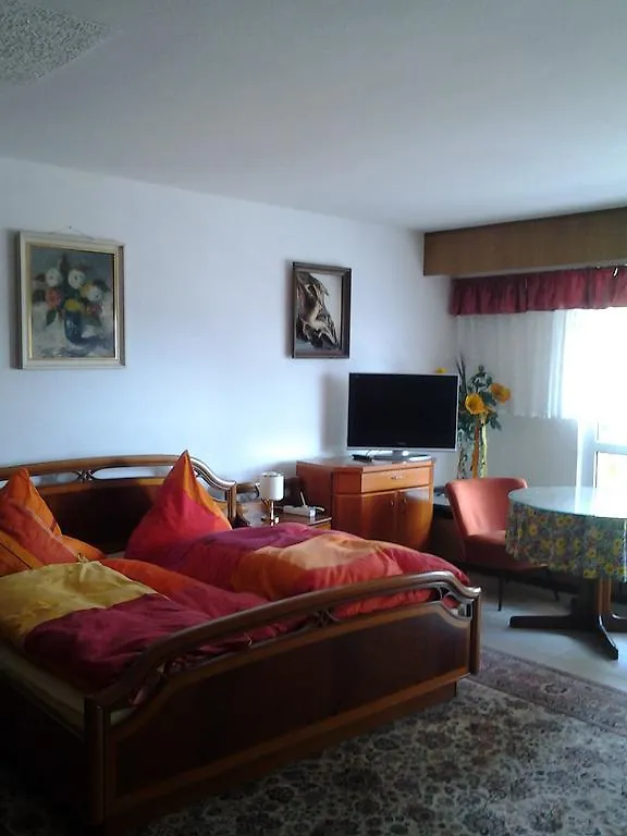 Stuttgart-Monchfeld Apartment